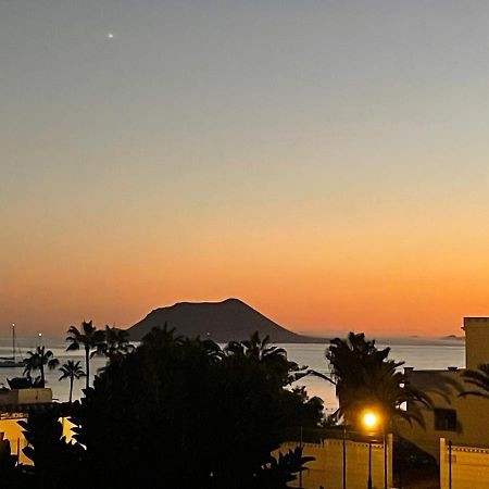 Alojamiento Playa Centro Corralejo 16 エクステリア 写真
